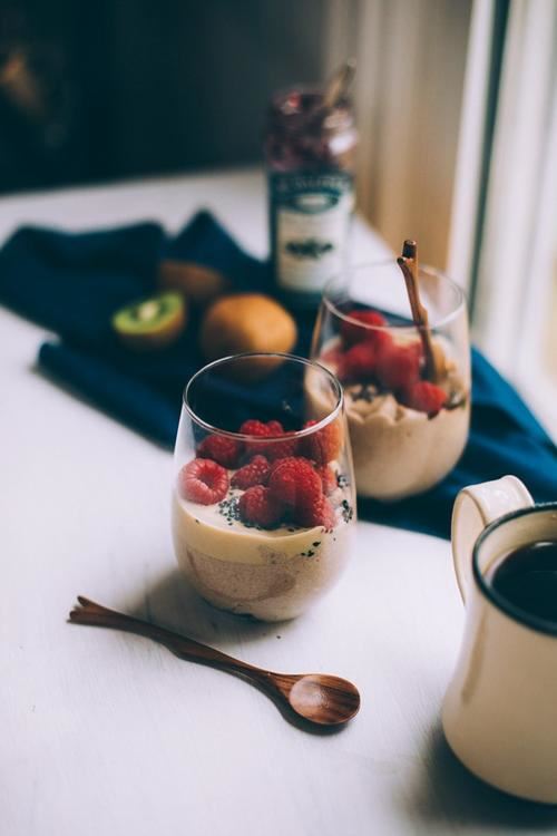 历史故事《《没有共产党就没有新中国》背后的故事》