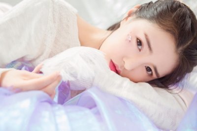 《小女孩的西湖之旅》