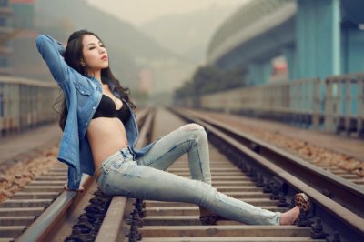 君赠我湛蓝以云际