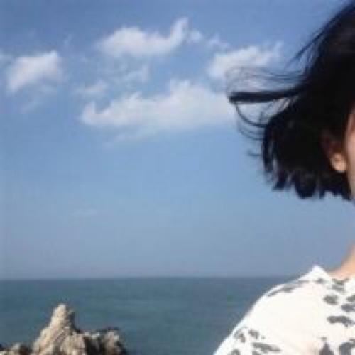 瑞娜鸢尾诗集赏-回望