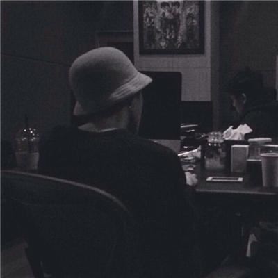 我们的友谊,竟被时间和距离打败