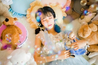 那个让我心疼的小姑娘