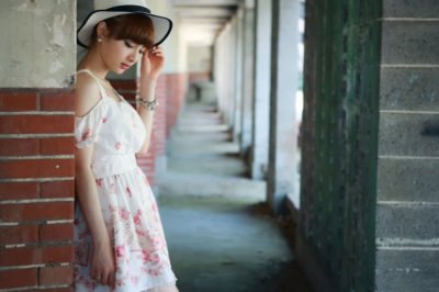 爱情长跑：两颗心在时光中的相遇