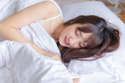 穿越前进路迈向精彩人生