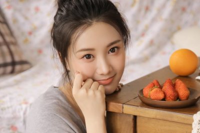 一曲红尘拔断弦,多少尘缘化尘烟