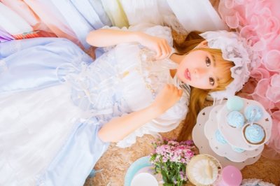 落花无意,流水有情