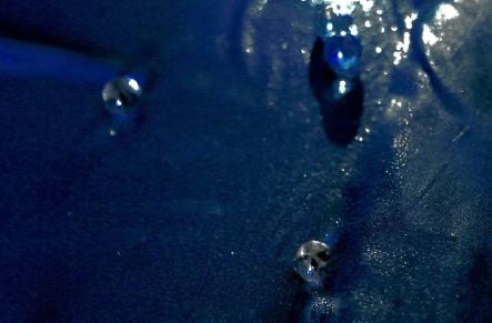 为你刺一朵彼岸花