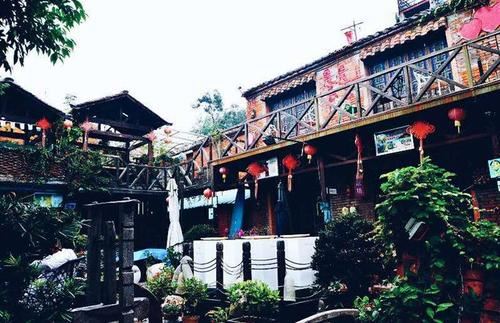 半已落笔半生花