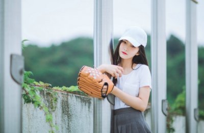 那背过的身影是我的惦念