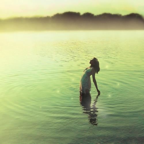 一个女孩的背后．第三辑 事出有因