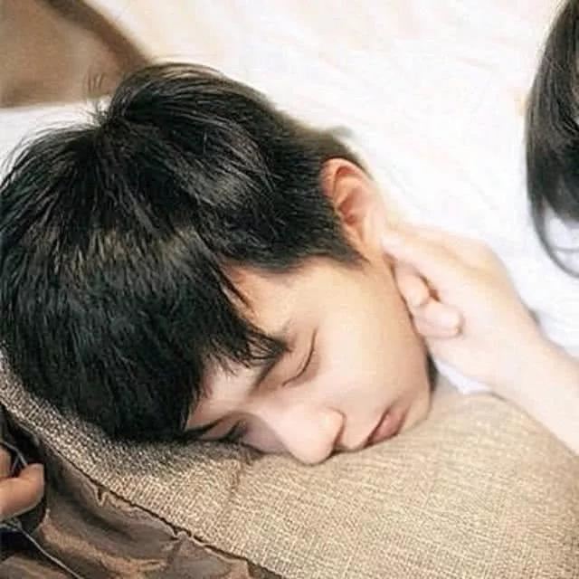 我想在我最优秀的时候遇见你小航作品