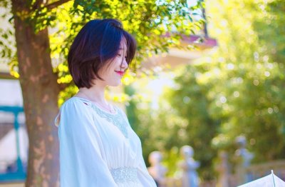 《顽强的小草》