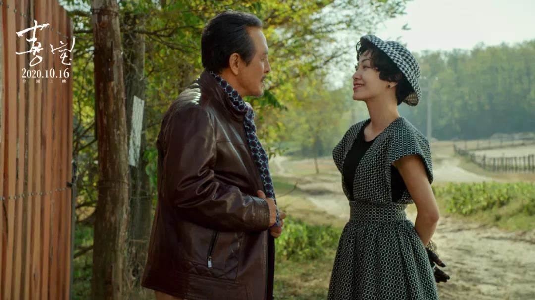 女孩的花海记忆